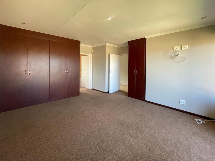 To Let 3 Bedroom Property for Rent in Melodie North West